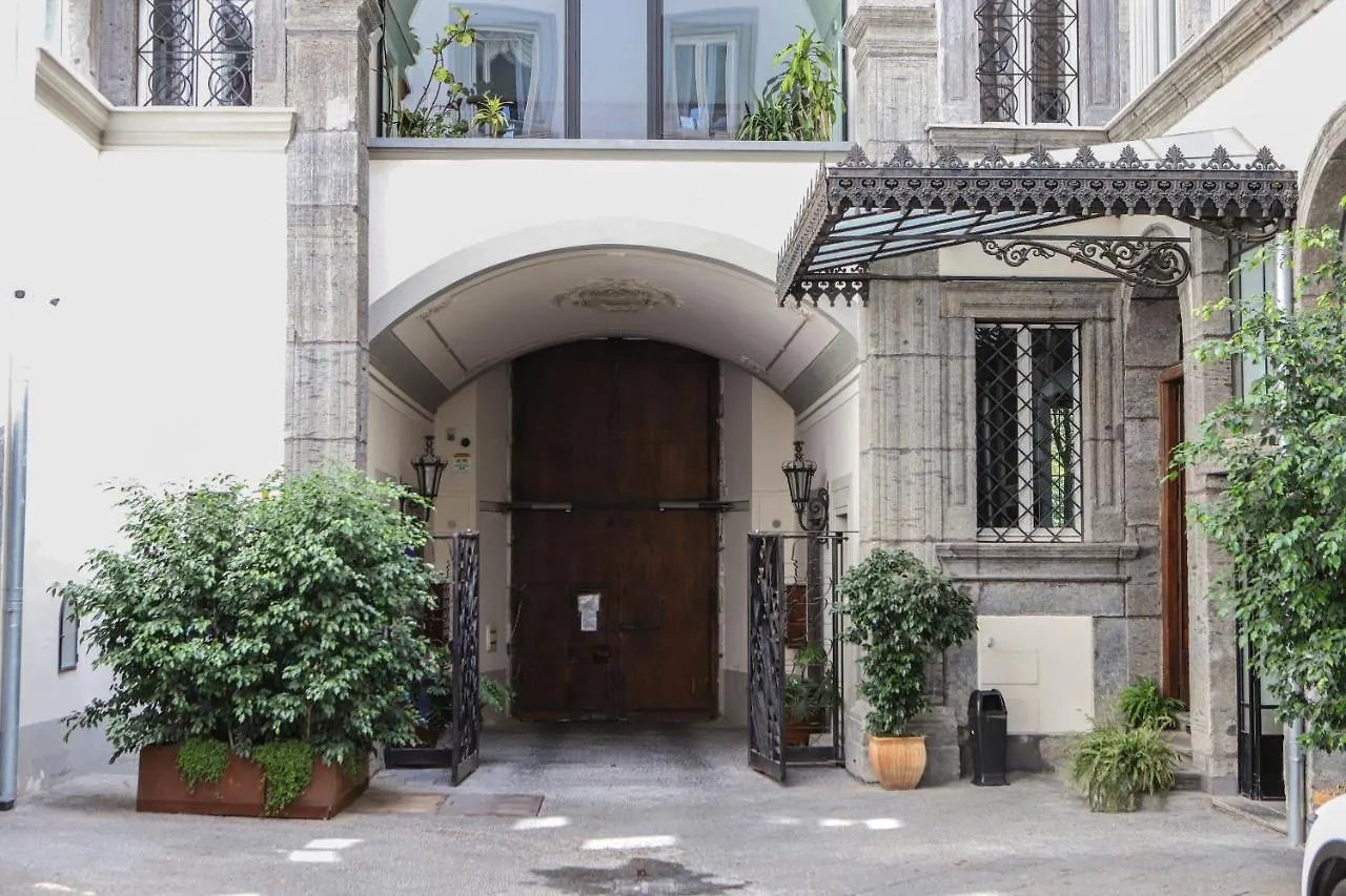 Affittacamere Palazzo Firrao Suites by Wonderful Italy Napoli Italia